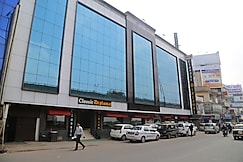 Classic Diplomat, Delhi