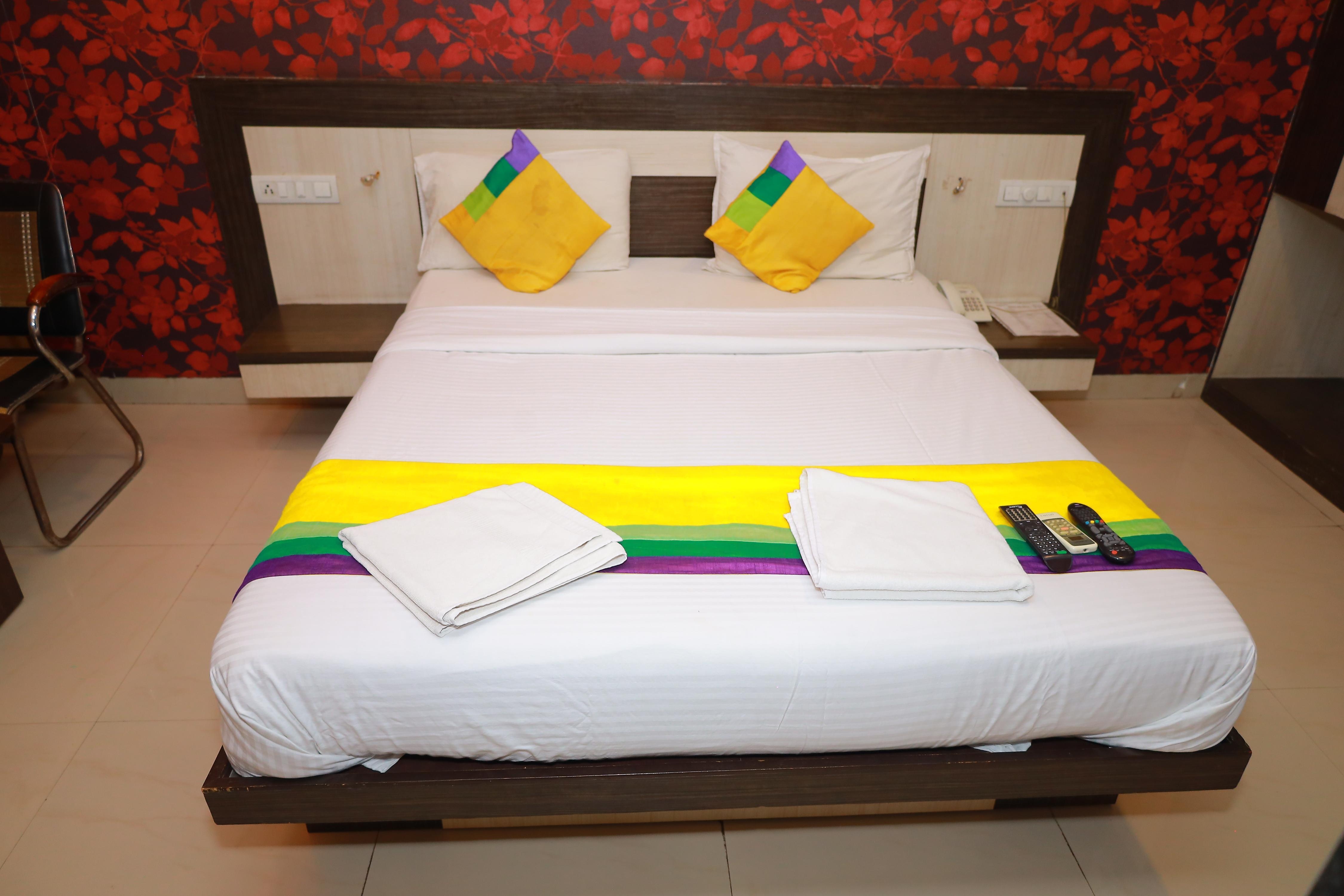 Deluxe Room A/C 1