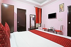 Hotel Parikshit Palace Near Delhi IGI Airport, Delhi