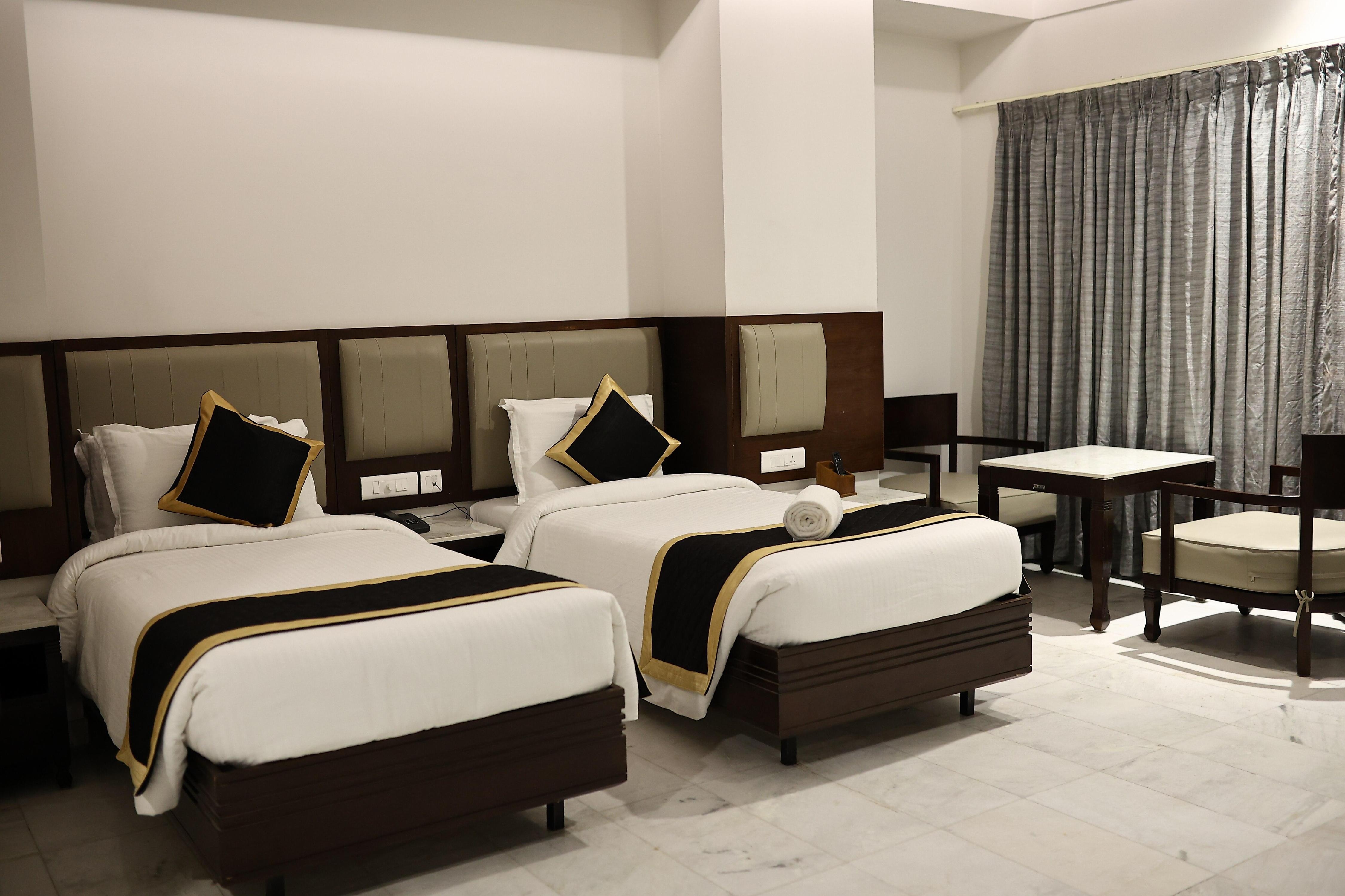 Hotel Saratha Rajans - Tap to explore photos