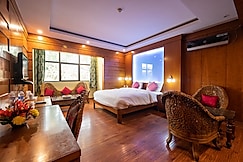 Emarald Hotel, Delhi