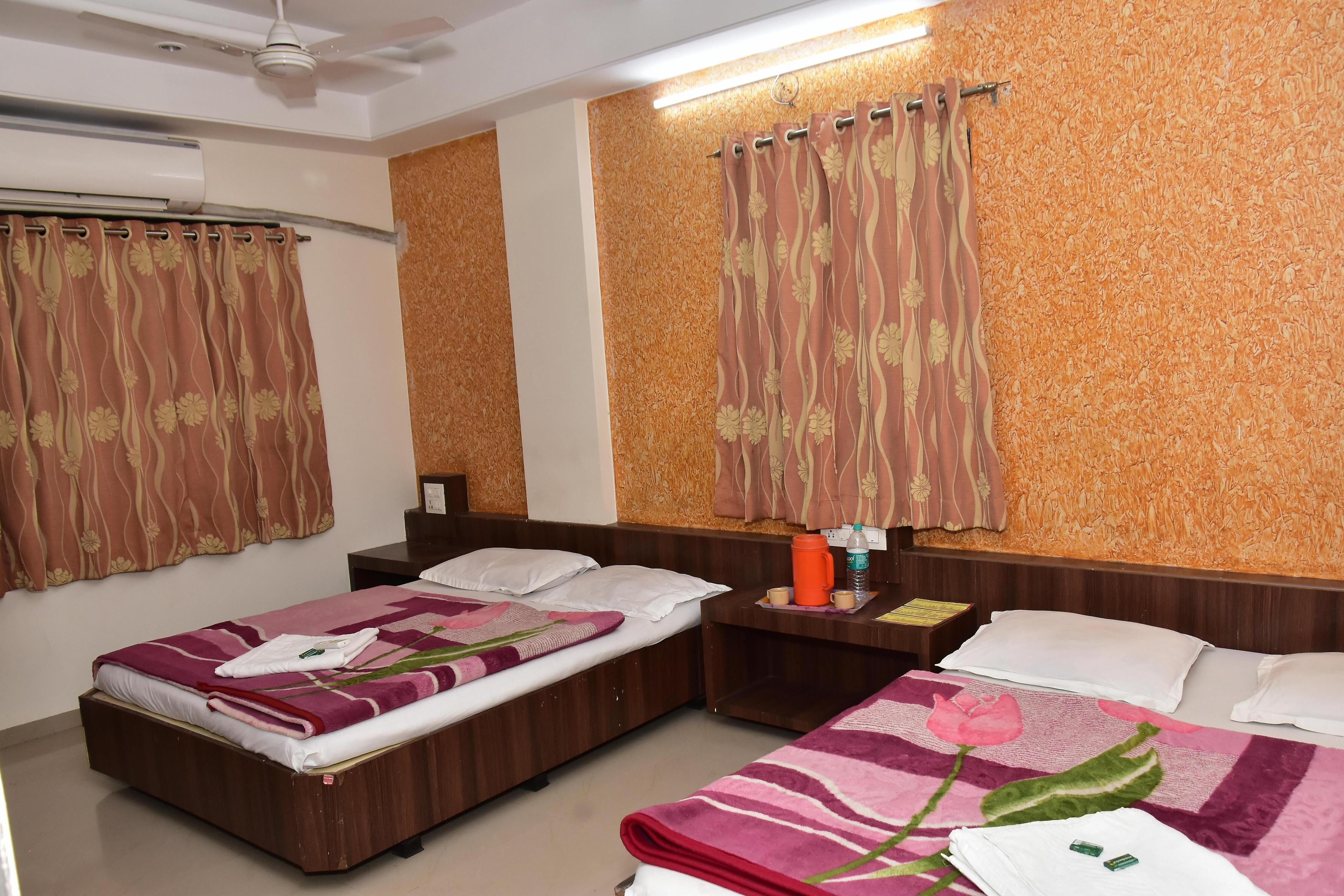 Hotel Saidhyan 4