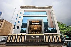 Hotel Royal Cliff, Lucknow