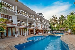 White Pearl Suites by Rosetum, Goa