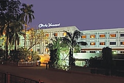 Clarks Varanasi, Varanasi