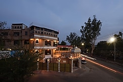 Hotel Empire Palace, Udaipur