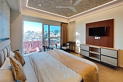 Hotel Prashant The Mall, Shimla