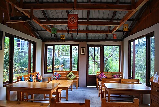 Iris Cottage & Cafe Manali