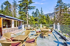 Hotel Greenfields, Manali