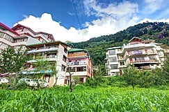Hotel Trishul By SKS Hotels, Manali