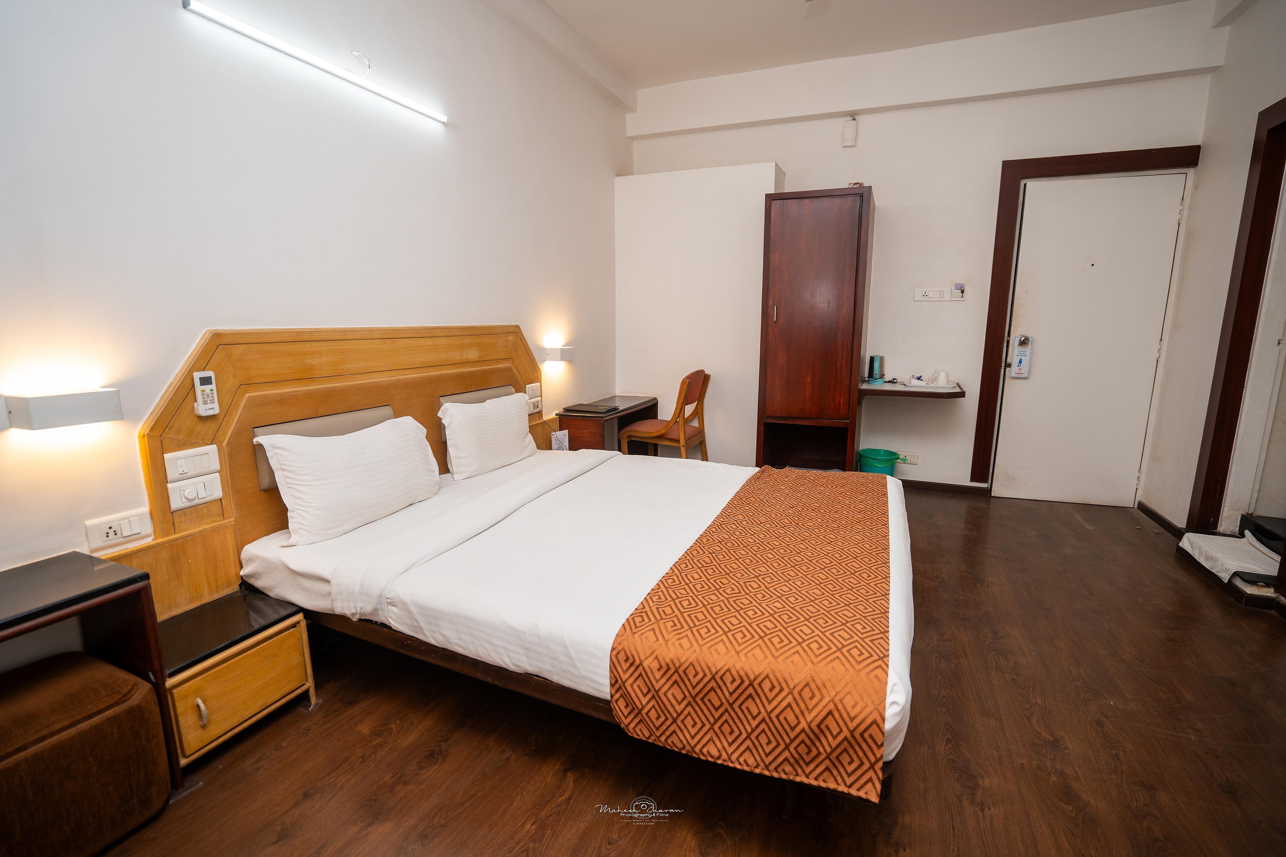 Hotel Vrishali Executive - Tap to explore photos