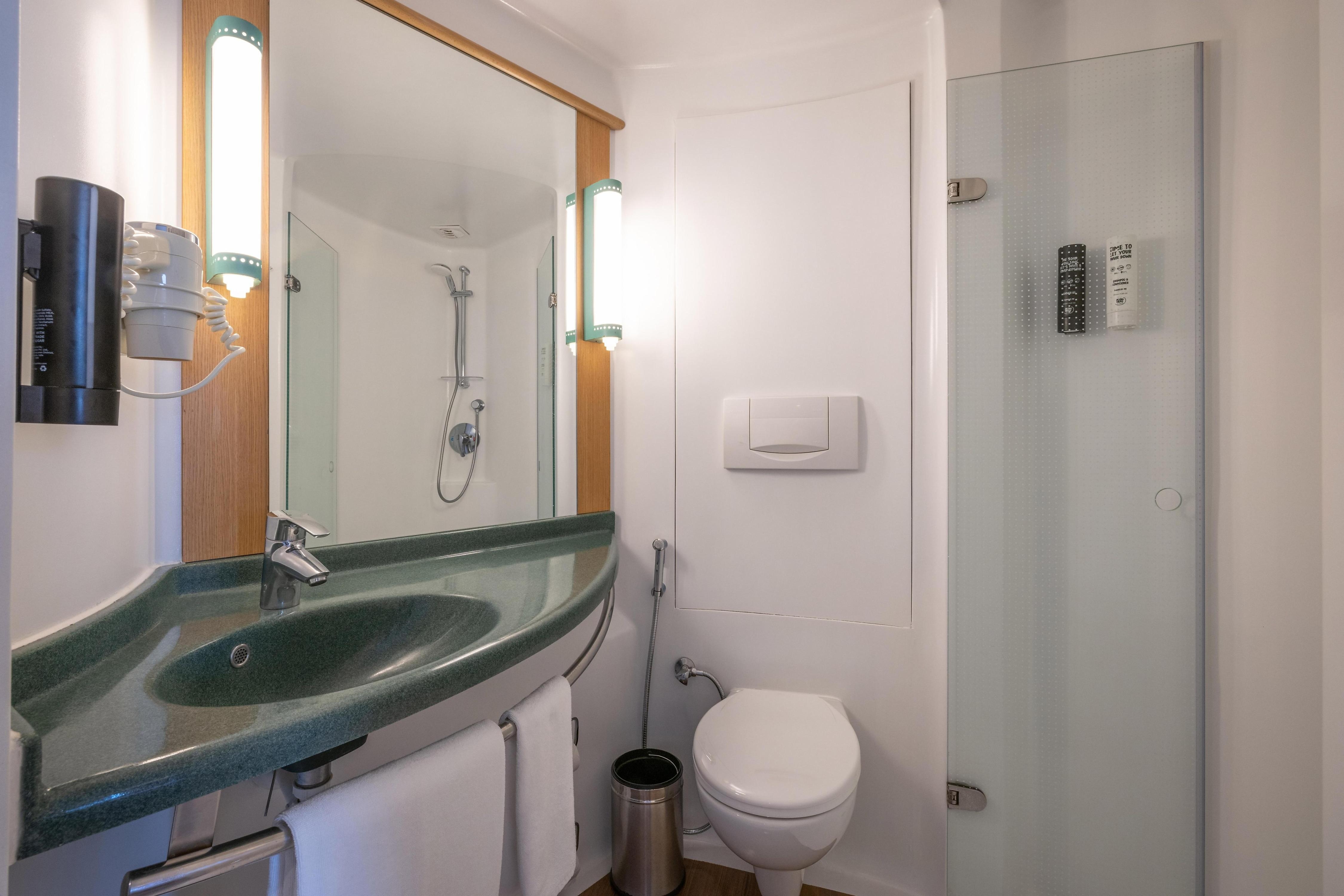Ibis Navi Mumbai - An Accor Brand - Tap to explore photos