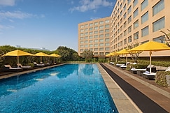 Courtyard by Marriott Mumbai International Airport, Mumbai