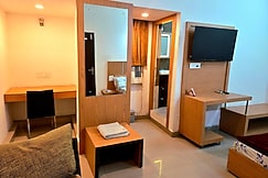 Hotel Crown Plaza , Rudrapur