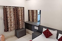 Hotel Maharaja, Surat