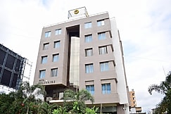 Hotel Solitaire, Pune