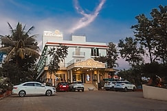 Hotel KB's Grand, Shirdi