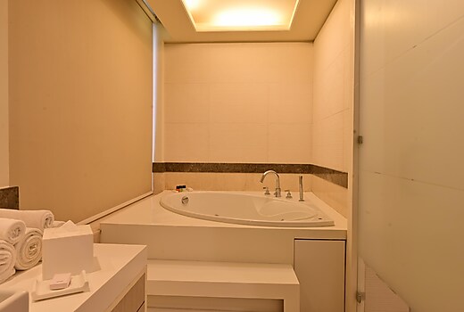Lavish Suites