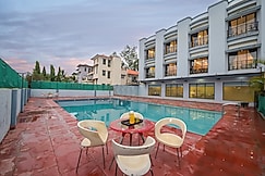 Hotel Aristro, Lonavala