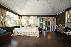 Village Machaan (Division Of V Village Resorts Pvt Ltd), Chhindwara