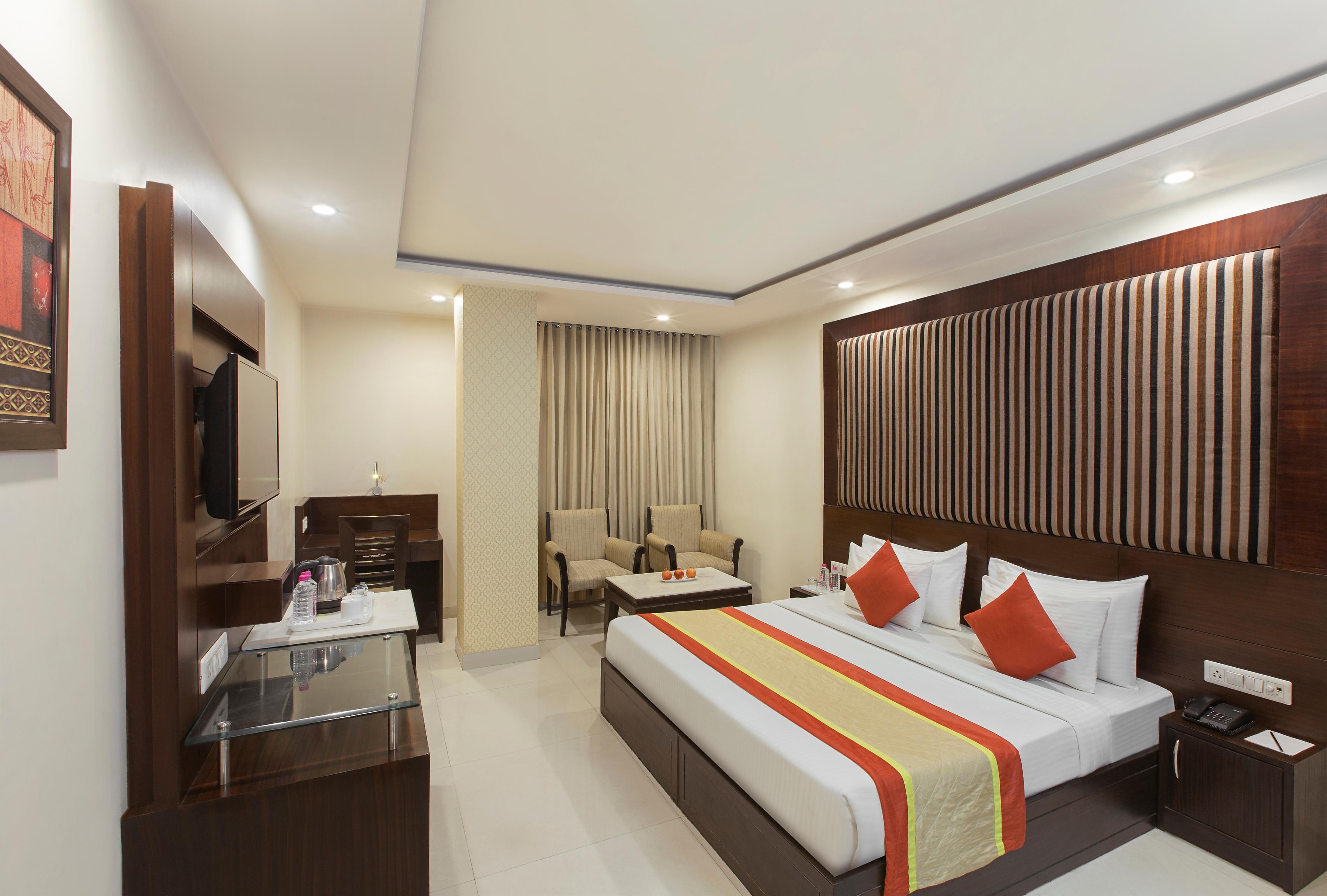 Hotel Cosmos Raj Plaza Jaipur - Tap to explore photos