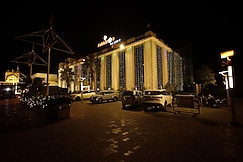 Paradizzo Resort, Malpura