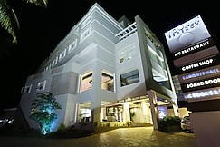 Hotel Moonlit Regency, Kothamangalam