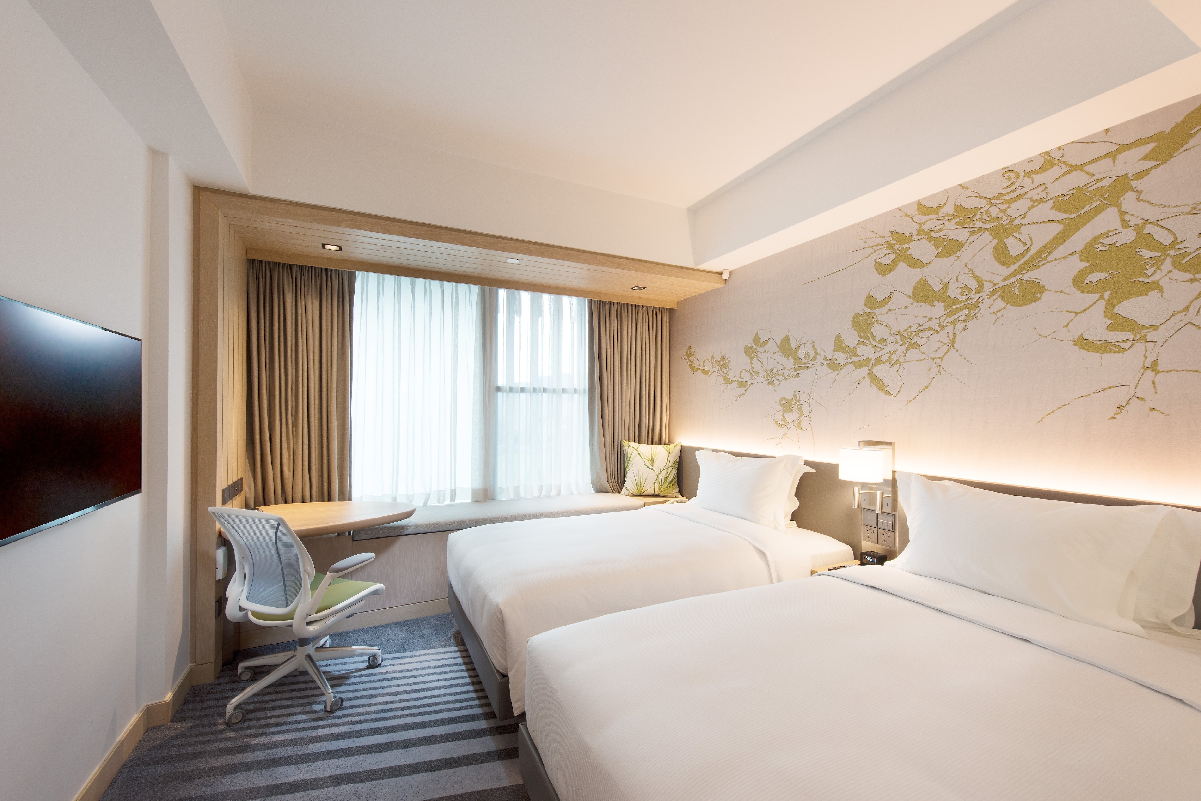 Hilton Garden Inn Singapore Serangoon - Tap to explore photos