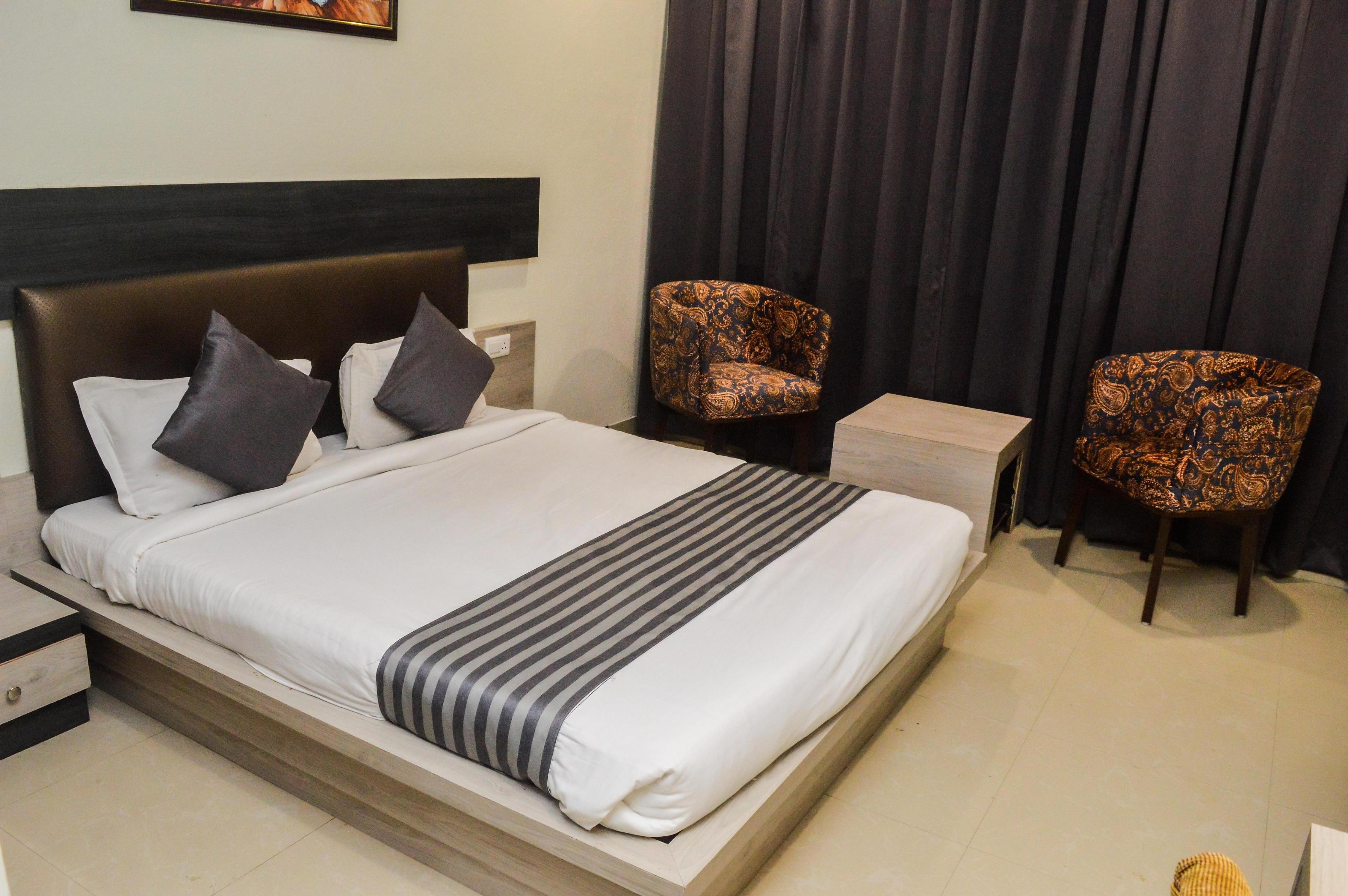 Hotel Mahi Residency - Tap to explore photos