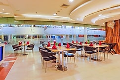 Hyphen Premier Hotel, Meerut