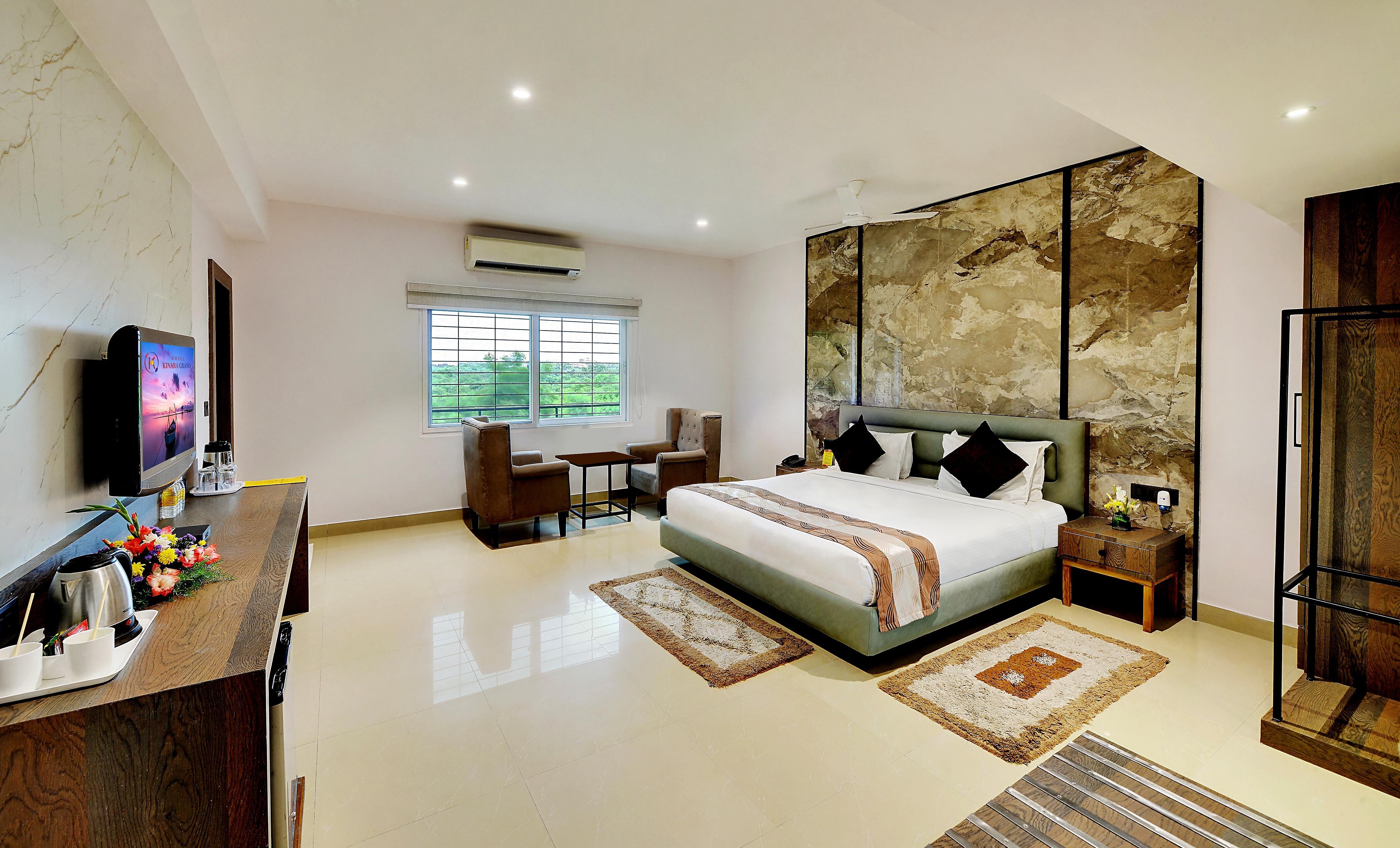 Hotel KINARA GRAND-Habsiguda - Tap to explore photos