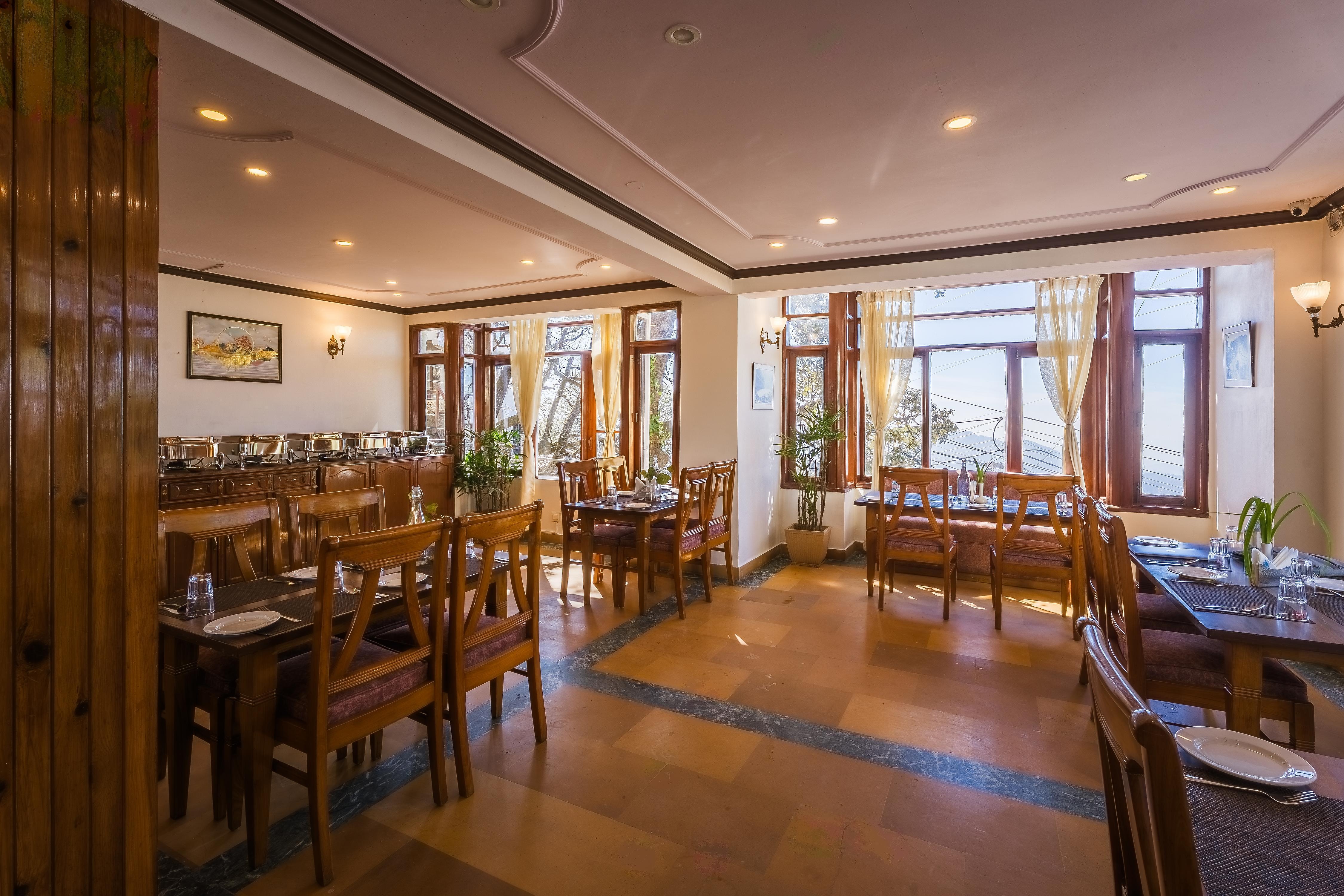Green Leaf Multicuisine Restaurant