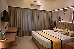 Hotel Shradha Saburi Palace, Shirdi