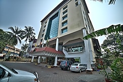 Hotel Mayura Residency, Kunnamkullam