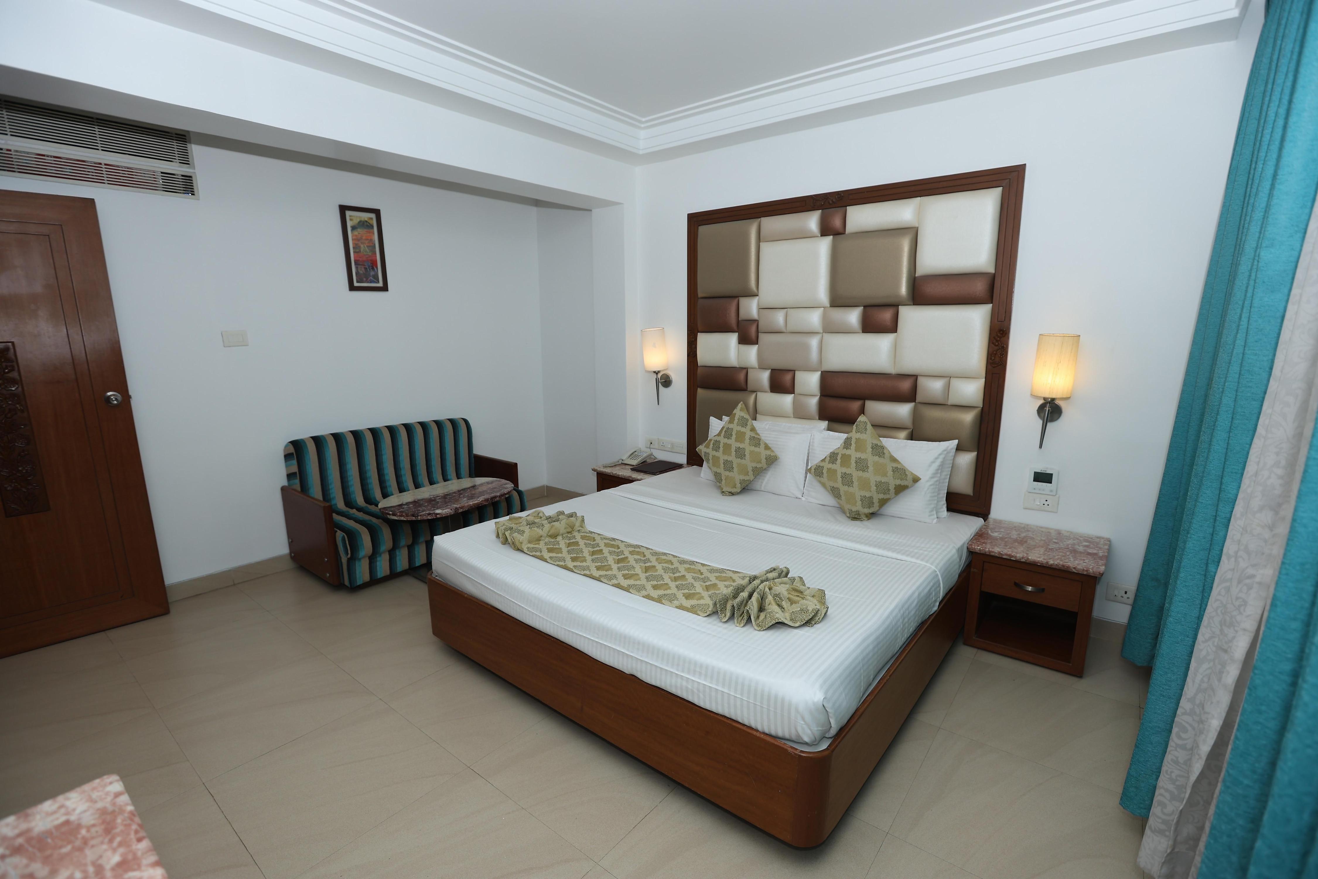 Hotel Karai - Tap to explore photos