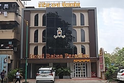 Hotel Ratna Paradise, Thane