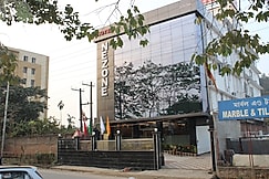  HOTEL NEZONE, Guwahati