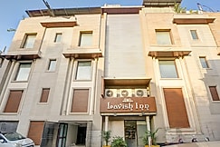 Qotel Signature Lavish Inn Rajouri Garden, Delhi