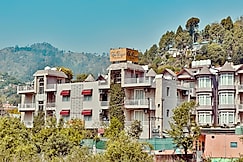 The Royal Court BY M D Hotels, Bhimtal