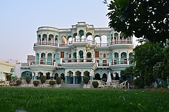 Malji Ka Kamra, Churu