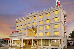 Keshav Clarks Inn, Gadag