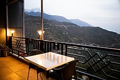 Hotel Bella Heights  Near Dalai Lama Temple, Dharamshala