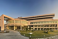 The Lalit, Chandigarh, Kasauli