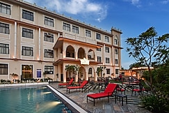 Ranbanka Heritage Resort -1 km from Bhilwara Railway Station, Chittorgarh