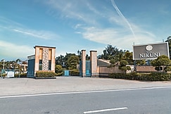 The Nikunj Hotels, Delhi