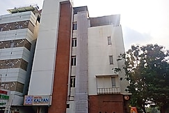 Kalyan Hotel, Dabhoi