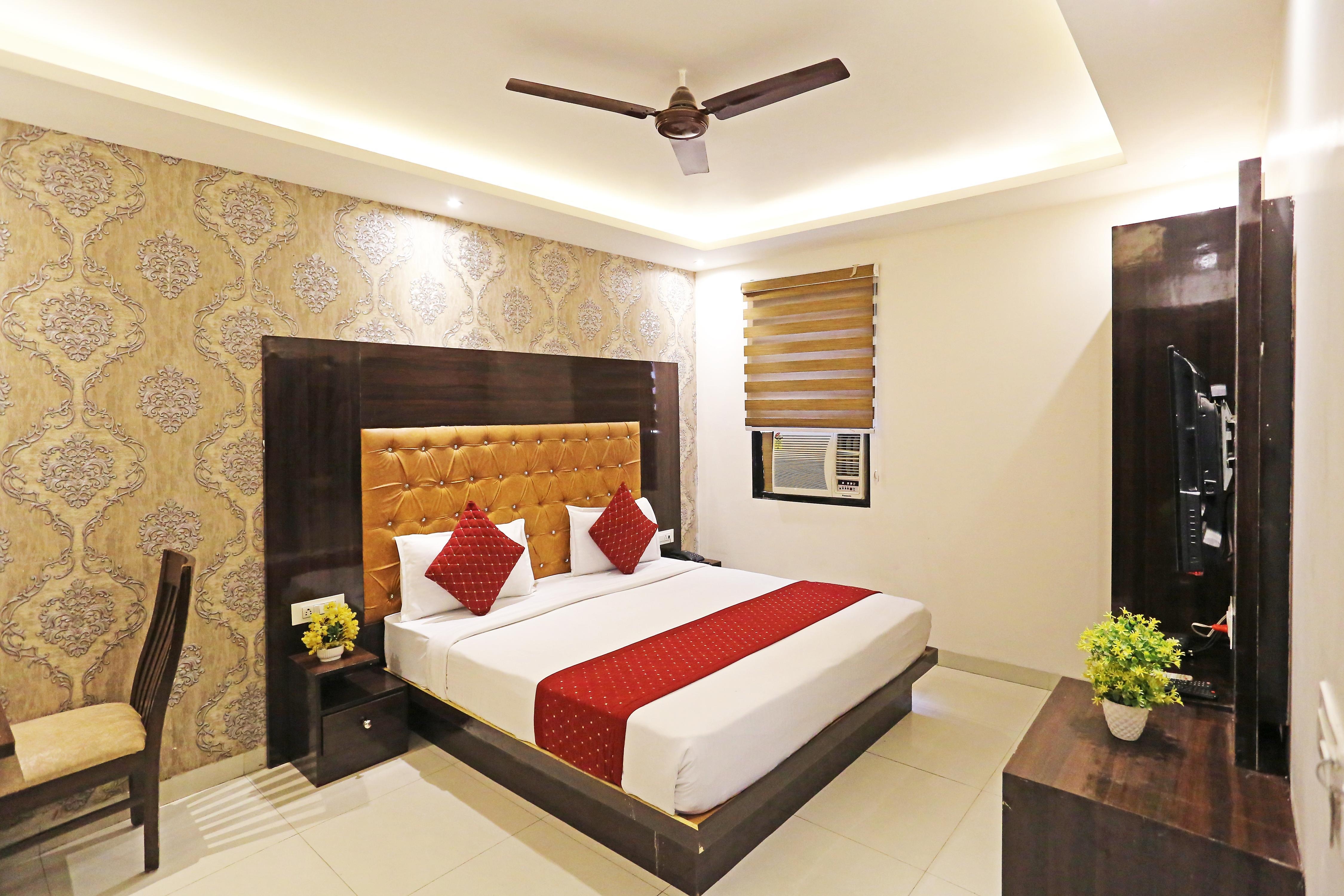 Hotel Anurag - Tap to explore photos