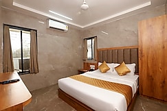 Hotel Karishma- Near Dadar Railway Station, Mumbai
