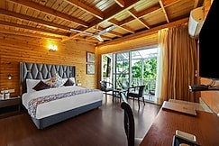 Kasauli Hills Resorts, Chandigarh