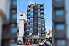 Hotel Lucky Bandra, Mumbai